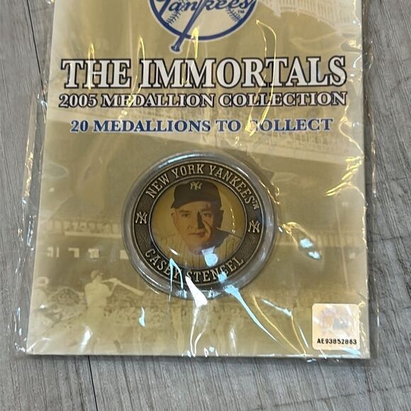 Casey Stengel #37 Immortals 2005 Medallion Collection New York Post Yankees Coin - Picture 4 of 7
